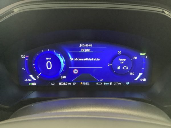 Ford Kuga Plug-In Hybrid ST-Line X – Bild 10