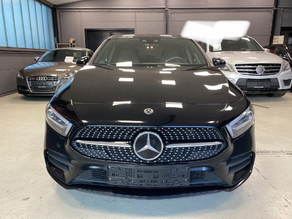 Mercedes-Benz A 250 7G-DCT AMG Line