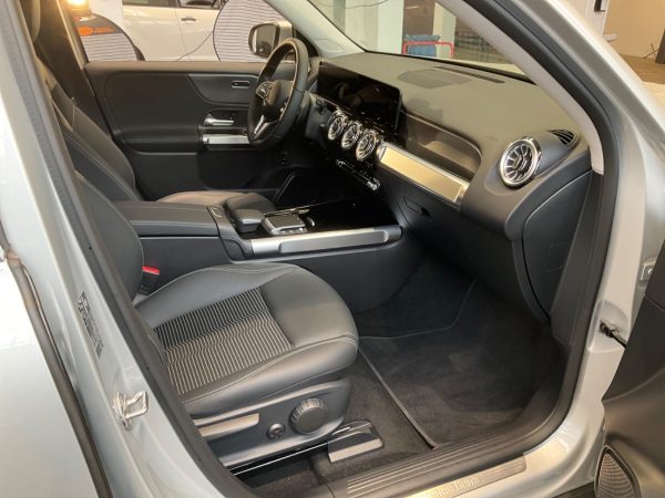 Mercedes-Benz EQB 300 4Matic Progressive – Bild 7