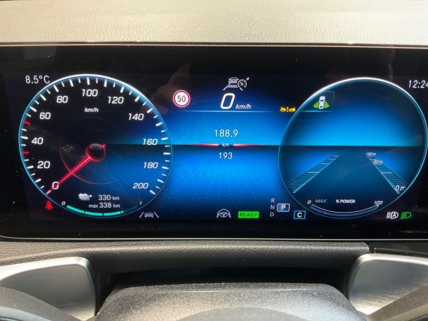 Mercedes-Benz EQB 300 4Matic Progressive – Bild 9