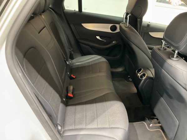 Mercedes-Benz GLC 200 4Matic AMG Line – Bild 6