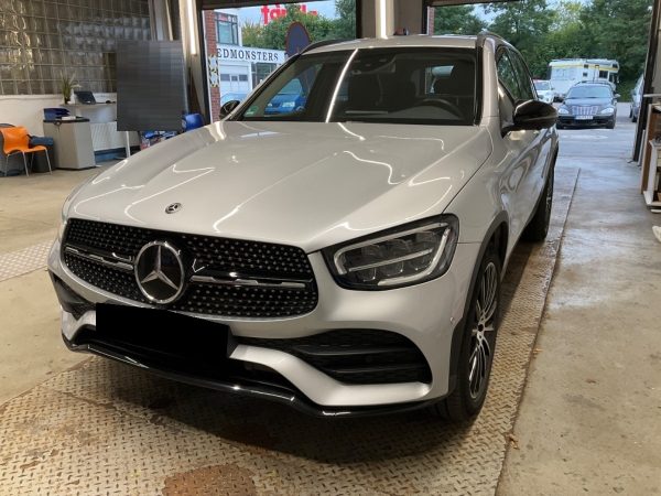 Mercedes-Benz GLC 200 4Matic AMG Line – Bild 2