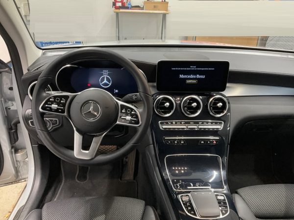 Mercedes-Benz GLC 200 4Matic AMG Line – Bild 8