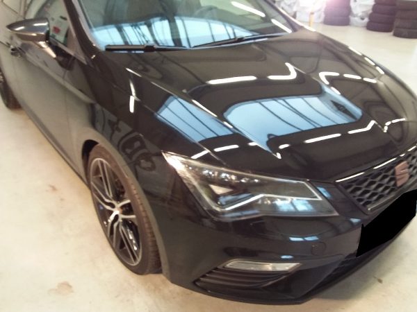 Seat Leon ST Cupra 300 4Drive – Bild 3