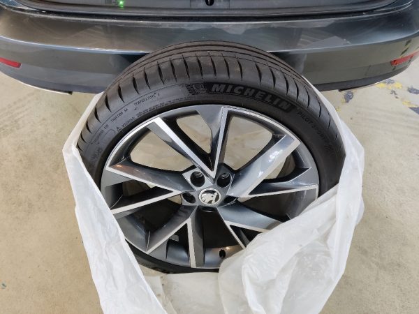 Skoda Superb Combi 2.0 TSI SportLine 4x4 – Bild 18