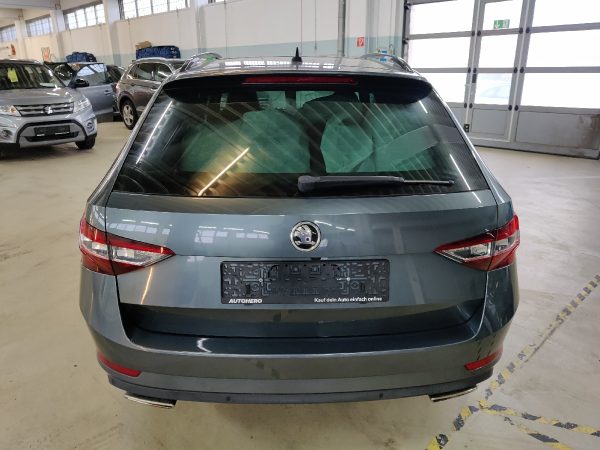 Skoda Superb Combi 2.0 TSI SportLine 4x4 – Bild 8