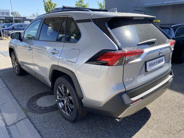 Toyota RAV 4 2.5 Hybrid 4x2 Team D – Bild 4