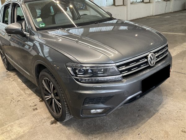 Volkswagen Tiguan 2.0 TSI Highline 4Motion BlueMotion – Bild 3