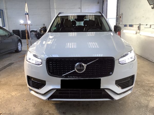 Volvo XC90 T8 Plug-in-Hybrid R Design Expression AWD