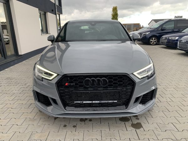 Audi RS 3 Sportback S tronic quattro