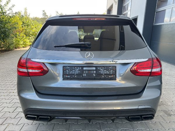 Mercedes-Benz C 63 AMG S T – Bild 4