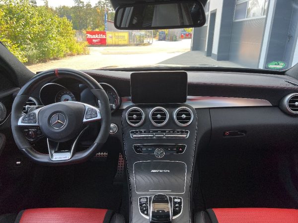 Mercedes-Benz C 63 AMG S T – Bild 11