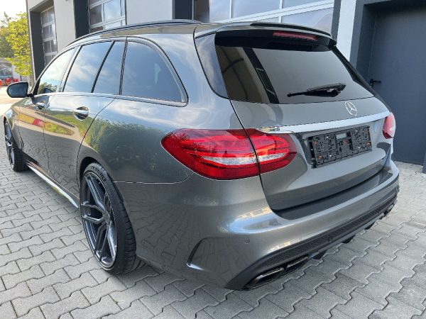 Mercedes-Benz C 63 AMG S T – Bild 3