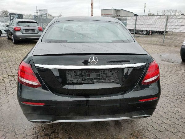 Mercedes-Benz E 43 AMG 4Matic – Bild 4