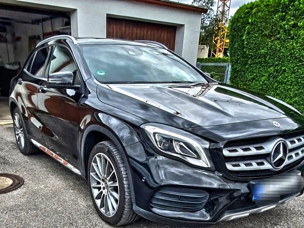 Mercedes-Benz GLA 250 4Matic – Bild 2