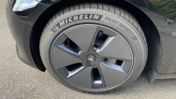 Tesla Model 3 Reichweite Plus Hinterradantrieb – Bild 17