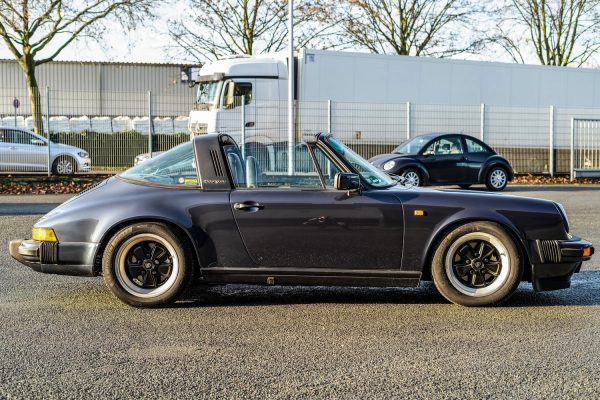 Porsche 911 Carrera Targa 3.2 – Bild 6