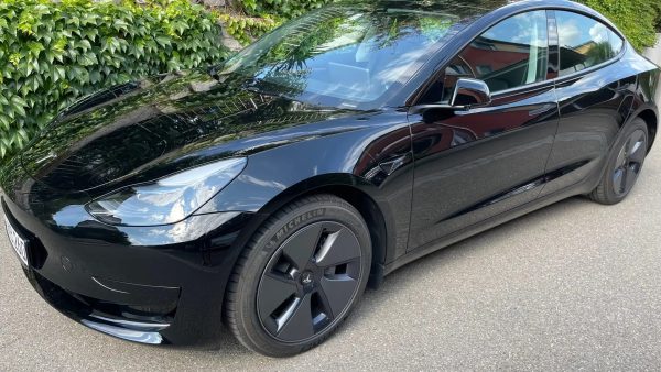 Tesla Model 3 Reichweite Plus Hinterradantrieb
