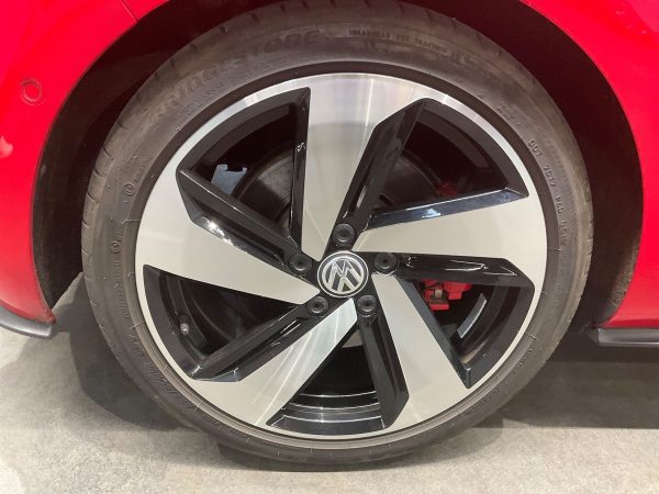 Volkswagen Golf 2.0 TSI OPF DSG GTI Performance – Bild 9